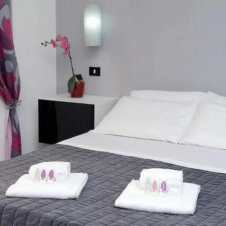 Daire Trevi Fountain Apartments