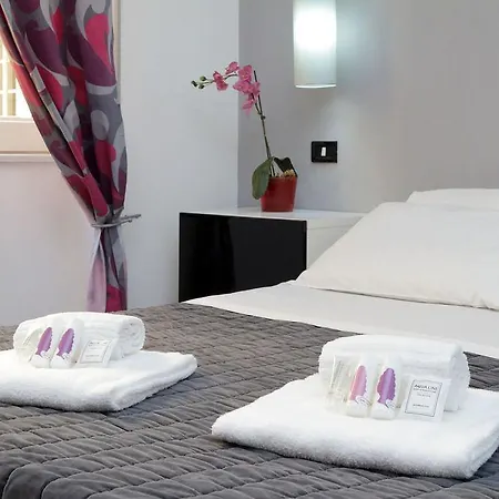 Trevi Fountain Apartments Daire