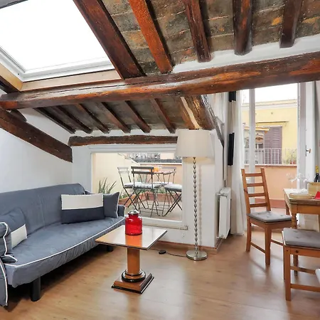 Trevi Fountain Apartments * Trevi