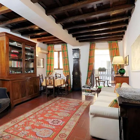 Trevi Fountain Apartments * Trevi