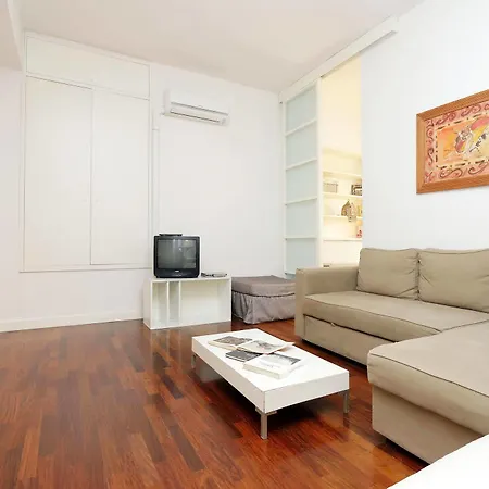 Trevi Fountain Apartments Daire Trevi